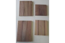 1 Planche de Noyer - 4 cm d'paisseur - largeur 25 - 30 cm