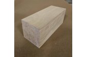 Carrelet brut en rable lgrement chauff pour le tournage - section 8 x 8 cm